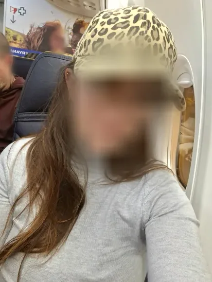 Antonia, 33