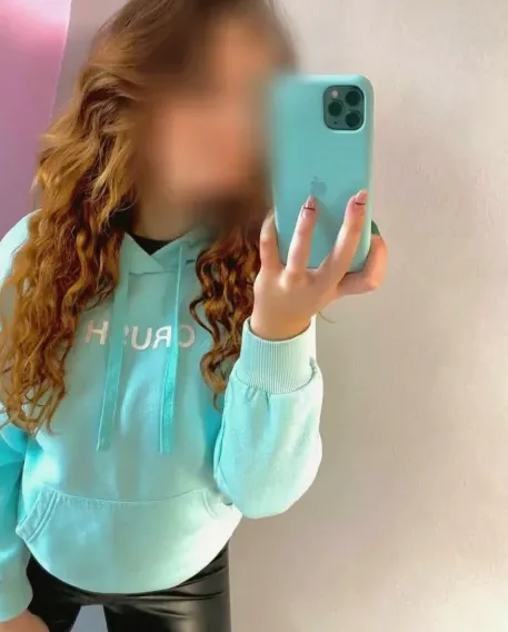 Emma, 31