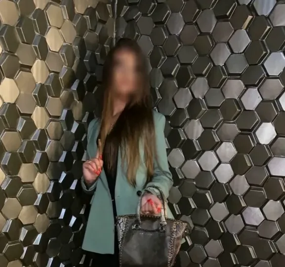 Fiona, 31