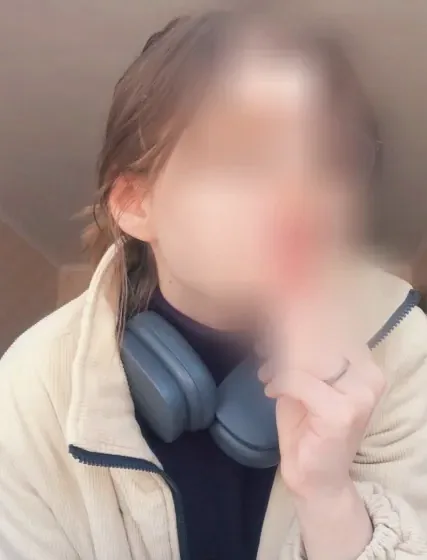 Meike, 19