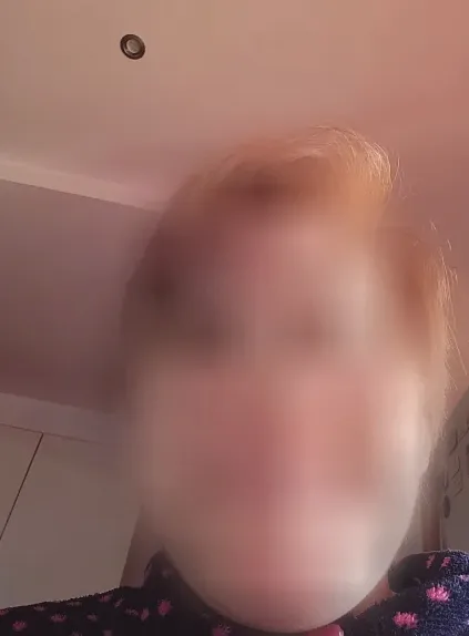 Melanie, 38