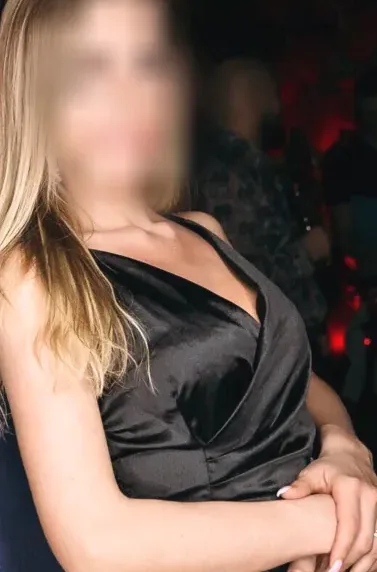 Nele, 35