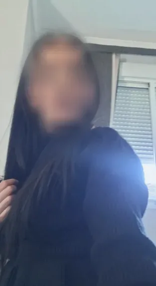 Sarah, 39