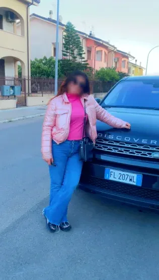 Saskia, 36